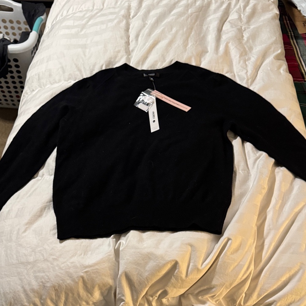 Aqua Black Cashmere Crew Neck Sweater XL